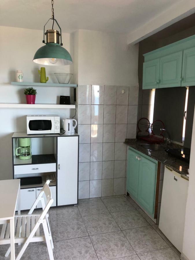 Leilighet Magnificent Studio With A Terrace Overlooking The Sea!
